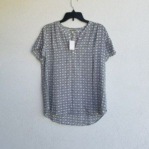 Geometrical pattern blouse